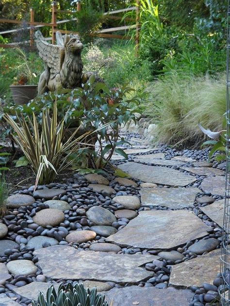 Simple Rock Garden Decor Ideas For Front And Back Yard 14 Pathway