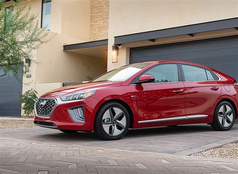 In north america, we'll get the biggest. AboutThatCar.com: 2020 Hyundai Ioniq HEV | Houston Style ...