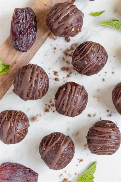 Mint Chocolate Brownie Energy Bites Kroll S Korner