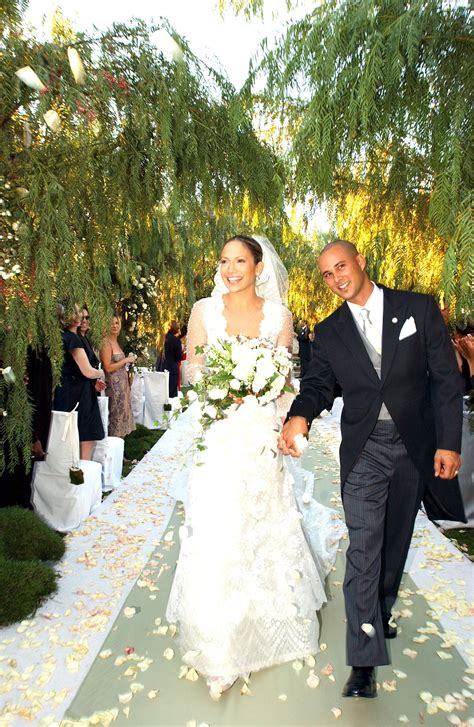 Jennifer Lopez And Cris Judd Robe Mariée Unique Mariages De