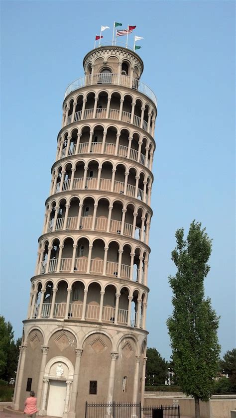 And it is surrounded by more open space. Best landmark replicas in America | CheapTickets Travel Deals
