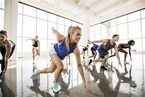 5 Group Fitness Class Tips For Newbies