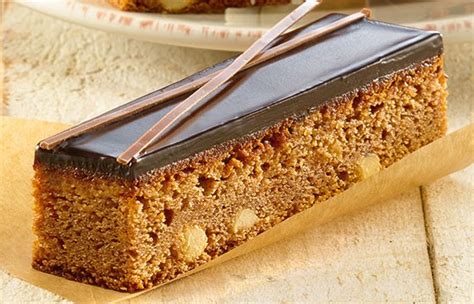 Chocolate mousse cake melts in your mouth; Recipe: Milk Chocolate Brownie - Puratos