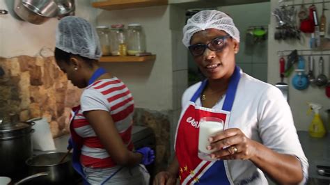 Nous vous remboursons votre abonnement en cas d'échec à l'examen. Cabo Verde Cooking lessons / Cap-Vert Sao Vicente Cuisine du monde Cours de cuisine avec Tchicau ...