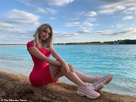 Hundreds Of Instagrammers Rush To Russia S Toxic Blue Lake Daily Mail Online