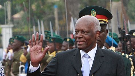 Ex Presidente José Eduardo Dos Santos Regressa A Luanda Euronews