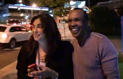 He has a son named daniel ray leonard with bernadette. Sugar Ray Leonard Nods He Could've Beaten Floyd Mayweather, Jr. In His Prime | | MemphisRap.com