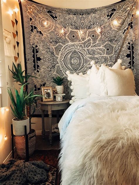 Some cute room ideas might include fun wallpaper and functional furniture. 22 Cool Room Ideas for Teens