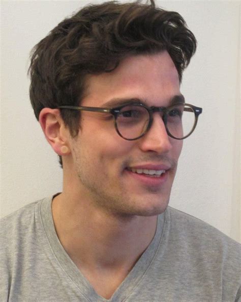 Glasses Outfit Wearing Glasses Hair And Beard Styles Thick Hair Styles Haircuts For Men