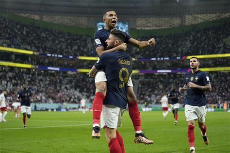 2022 world cup round of 16 kylian mbappe stars again olivier giroud breaks record france