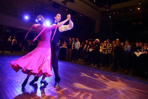 Apollo dance show 'Around the world' - U-Today