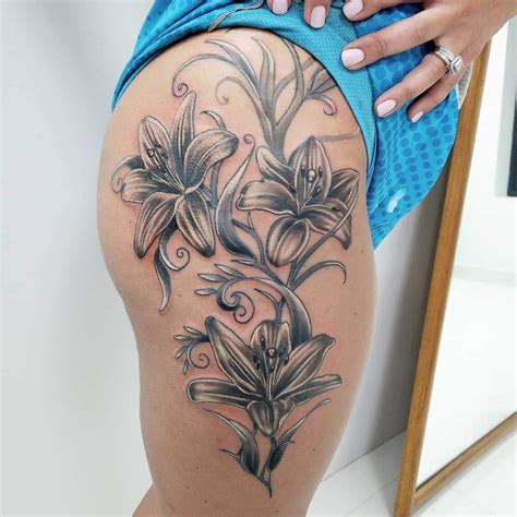 Sometimes, it boils down to where you have placed your tattoo. 125+ Flower Tattoo Ideas That You Can Try (with Meanings ...