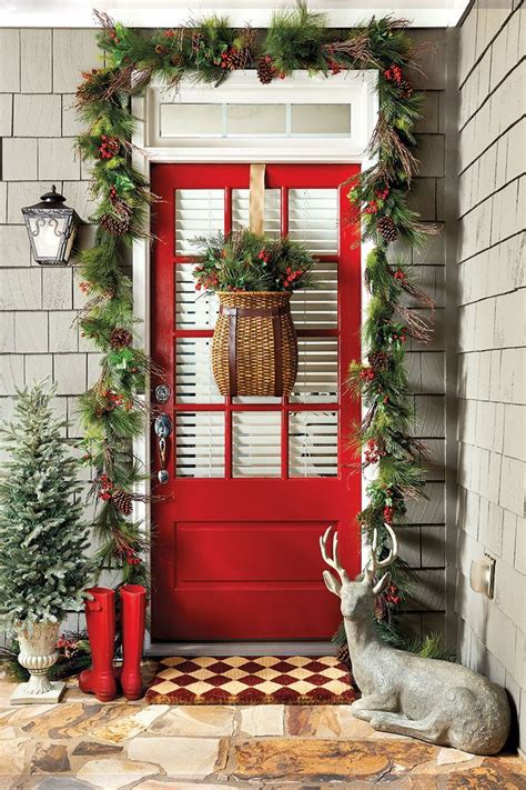 7 Ways To Decorate Your Entry For The Holidays Front Door Christmas