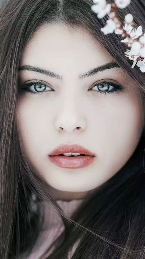 Pin By Amigaman67 On Stunning Faces Beauty Photos Beautiful Eyes Beauty Girl