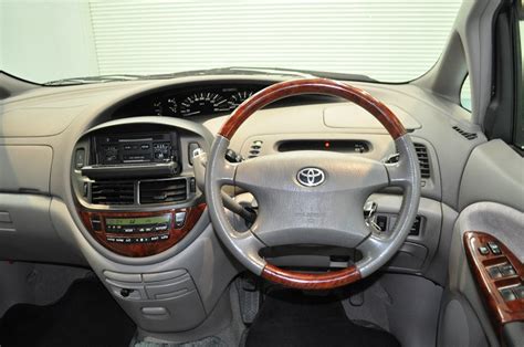 Models ranging from 14,500gvw to 33,000gvw. 2000 Toyota Estima 4WD|Japanese vehicles to the world