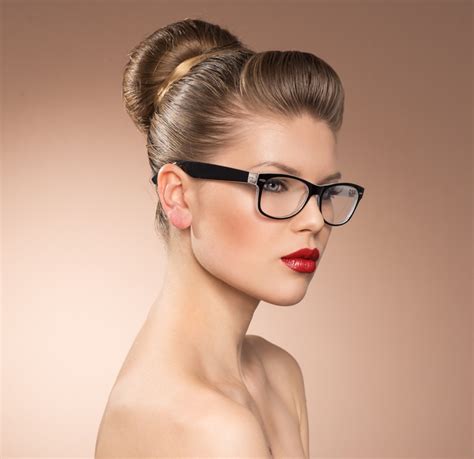 5 Beauty Hacks For People With Glasses Fashion Gone Rogue