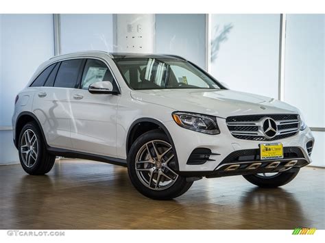 Another shade of the white, but the car color this time has the designo paint effect. 2016 Polar White Mercedes-Benz GLC 300 4Matic #112347701 ...