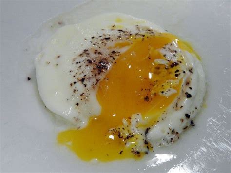 How to cook eggs in the microwave. Making soft cooked eggs in the microwave - Cooking Forum - GardenWeb | How to cook eggs ...