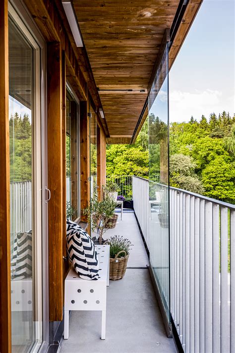 The presence of a balcony can add a touch style and elegance to a home. 20 Breathtaking Small Balcony Design Inspirations | Home ...