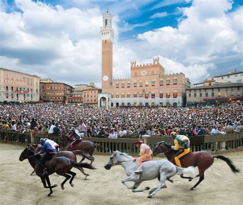 Discover Siena Il Palio Di Siena Piazza Del Campo Is Still Used Today For The Well Known