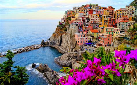 Italy Landscape City House Building Colorful Water Wallpaper And Background