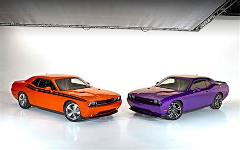Dodge Resurrects Retro Plum Crazy Hemi Orange For 2013 Challenger Rt
