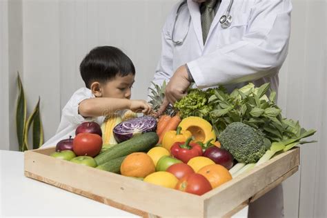 Children And Doctors Happy To Have Healthy Foodkid Learning About