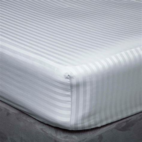540tc Satin Stripe Double Fitted Sheet Platinum Brandalley