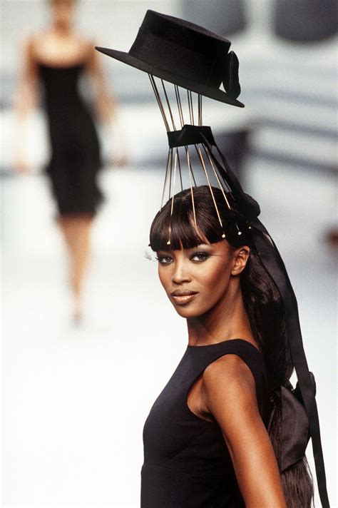 Naomi Campbells Most Iconic Moments On The Runway Naomi Campbell