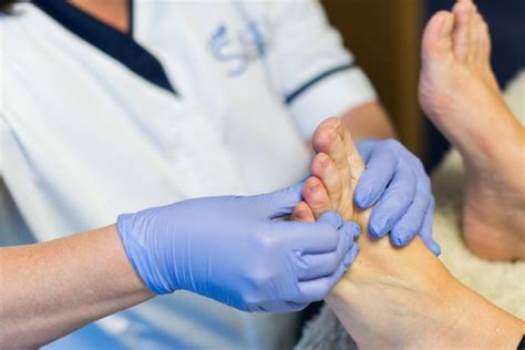 The Difference Between A Registered Foot Health Practitioner And A