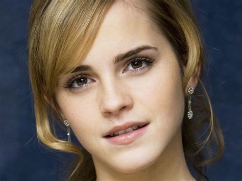 Emma Watson Very Close Beautiful Hd Wallpapers Hd
