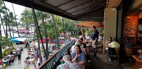 Aloha ‘oe Chucks Steak House Tasty Island