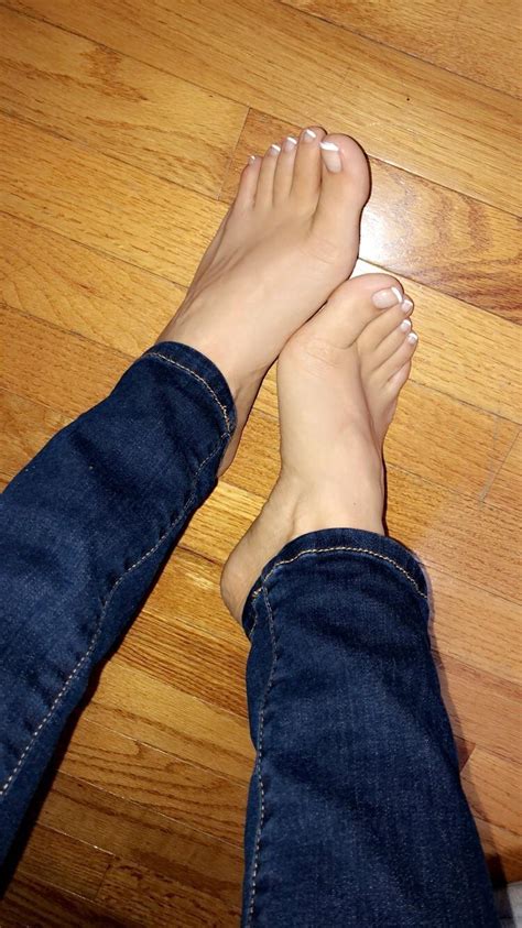 jeans and feet again r feetpics