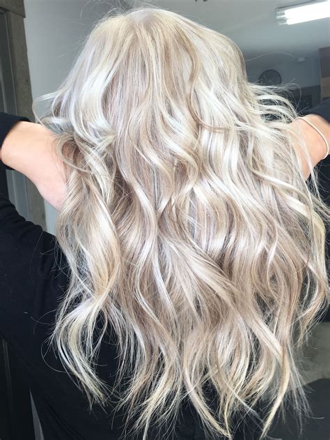 20 Icy Blonde With Lowlights Fashionblog