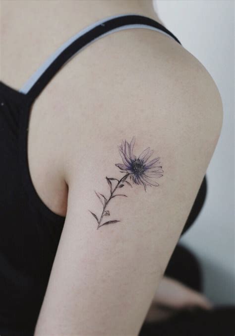 Minimalist Flower Tattoos Accordin To Your Personality Famous Tattoos