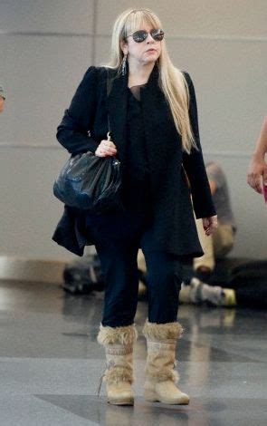 Stevie nicks cancels upcoming festival appearances: 600 Stevie Nicks ideas in 2021 | stevie nicks, stevie ...