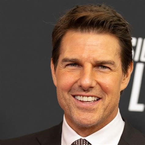 Tom cruise has handed back his three golden globes in protest at a lack of diversity among the body that runs the glittering annual hollywood awards. Tom Cruise podría rodar su película en el espacio en ...