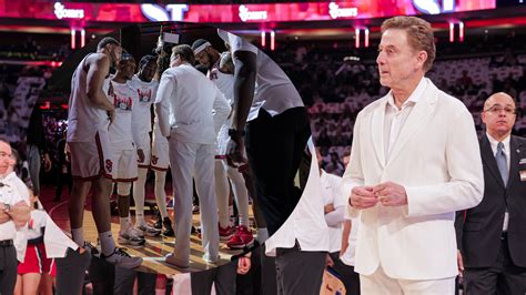 Rick Pitino Bribed Off Duty Tailor To Ensure Return Of White Suit