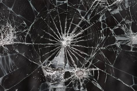 Cracked Glass Screen Hd Wallpaper Wallpaper Flare
