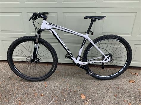 Specialized Rockhopper Mountain Bike Used White Specialized Mountain Bike