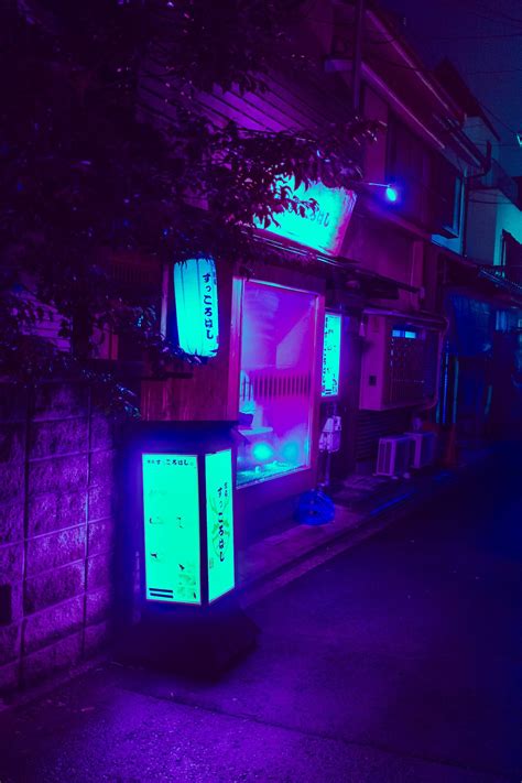 Pin de Sugar Squares en Story: Phantoms of the Past ... Cyberpunk iphone wallpapers for free download.