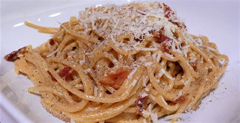 Spaghetti Carbonara With Garlicky Broccoli Keeprecipes Your