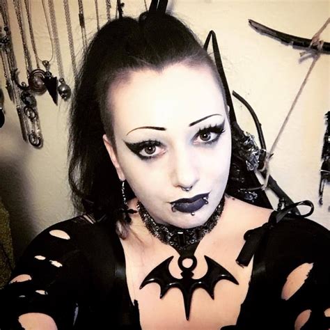 Pin By 210 317 0311 On Goth Models Makeup Gothic Models Face Makeup