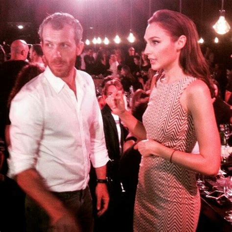 Gal Gadot And Husband Jaron Varsano Gal Gadot Gal Gadot Style Gal