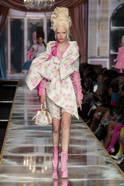 Moschino At Milan Fashion Week Fall 2020 In 2020 With Images