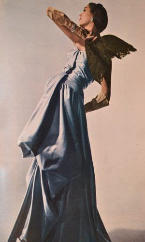 Charles James vintage dress 1940's Bazaar. | Vintage outfits, Vintage dress 1940s, Vintage gowns