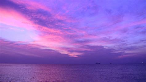 Purple Clouds On Teal Sky Miami Beach Hd Wallpaper