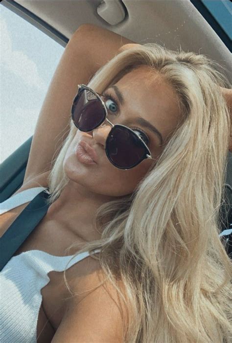 Pin By Johan V On Savannah Morris Sunglasses Women Instagram Models