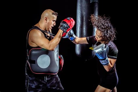 Basic Kickboxing Moves For Beginners Get Back Into Fitness