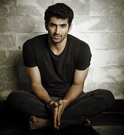 What is Aditya Roy Kapur obsessed with? - Bollywoodlife.com